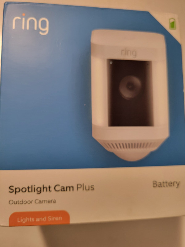 Ring - Spotlight Cam Plus Outdoor/Indoor Wireless 1080p Battery Camera - White gallery