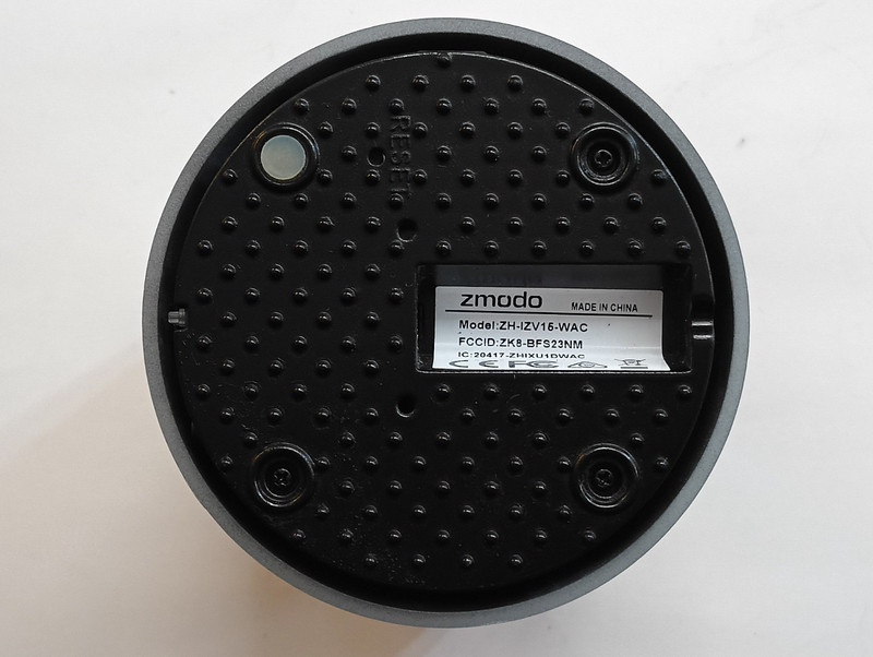 Zmodo Smart Pan & Tilt Camera ZH-IZV15-WAC Wireless Security Camera gallery