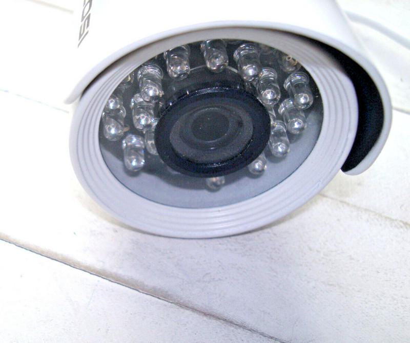 Zosi ZG2521A Bullet Security Camera with Night Vision + 60 ft. BNC Cable gallery