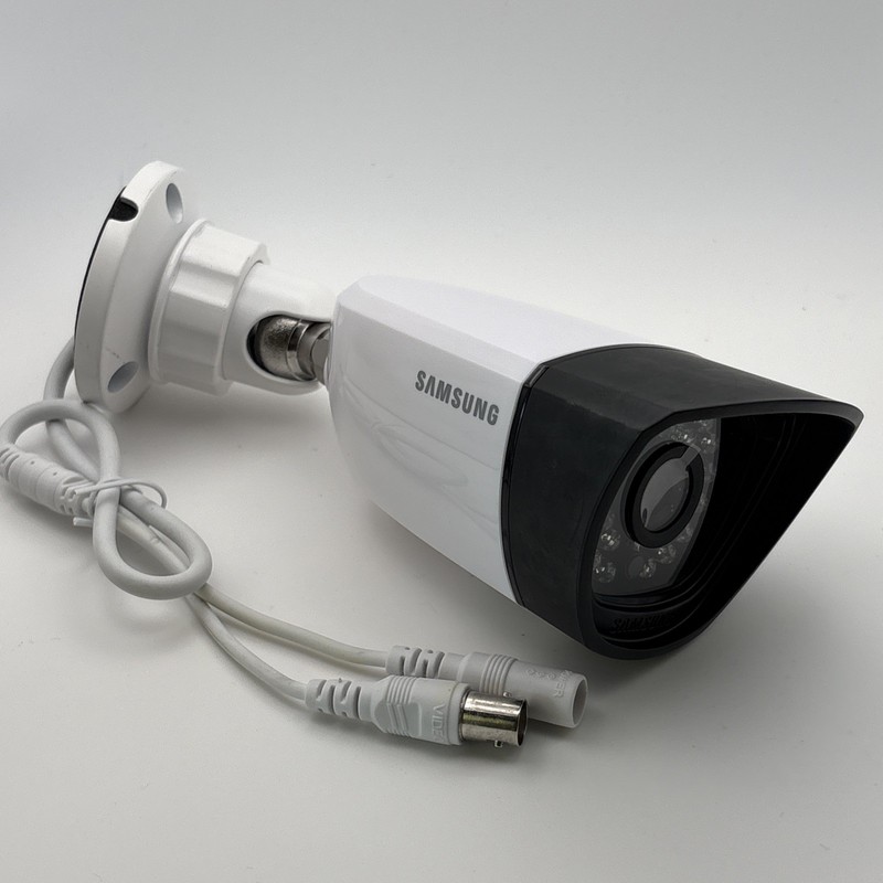 Samsung SDC-5340BCN High Resolution Weatherproof Night Vision Camera NEW
