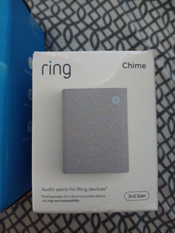 Ring Battery Operated Doorbell Camera With Free Ring Doorbell Chime. New In Box gallery