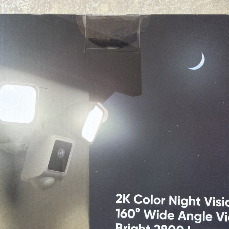 Wyze Cam Floodlight V2 Motion-Activated 2K HD Color Night Vision Camera gallery