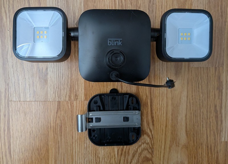 Blink Wireless Outdoor + Floodlight Camera Mount Kit - Black FREE SHIPPING gallery