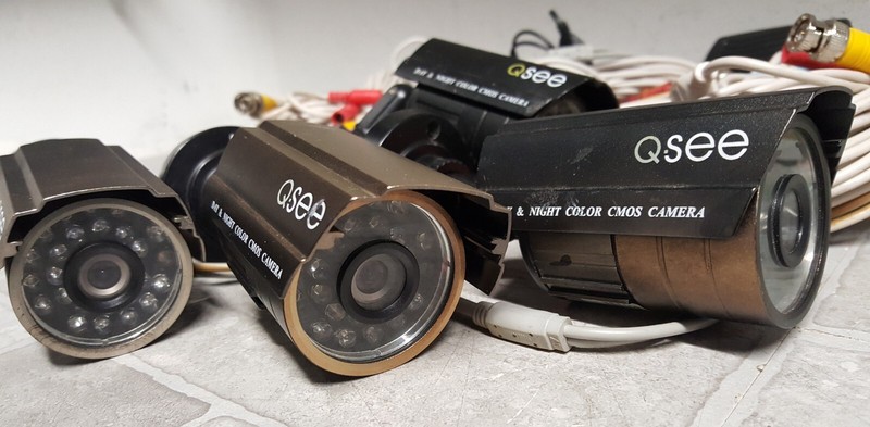 Q-See Day & Night Color Weatherproof CMOS Camera Model QSM1424W gallery