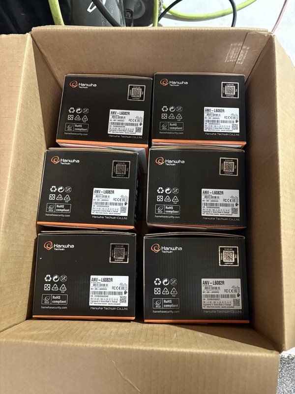 Hanwha Wisenet ANV-L6082R Network Camera gallery