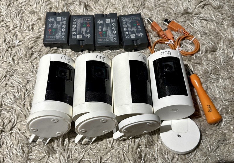 Ring Wireless Security Camera Indoor/Outdoor Lot Of 4 W/ Batteries Used Working gallery
