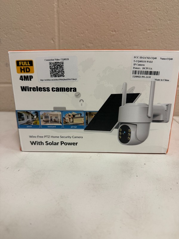 Wireless Security Camera featuring 4MP resolution and solar power.
