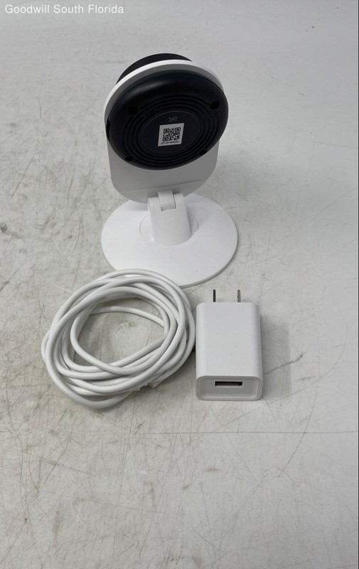 YI Home White 2K Pro Security Surveillance Camera With Accessories Not Tested gallery