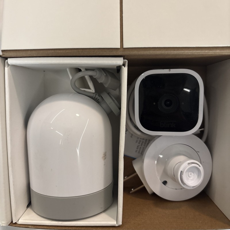 Blink Mini Pan-Tilt Indoor Rotating Plug-In Smart Security Camera White gallery