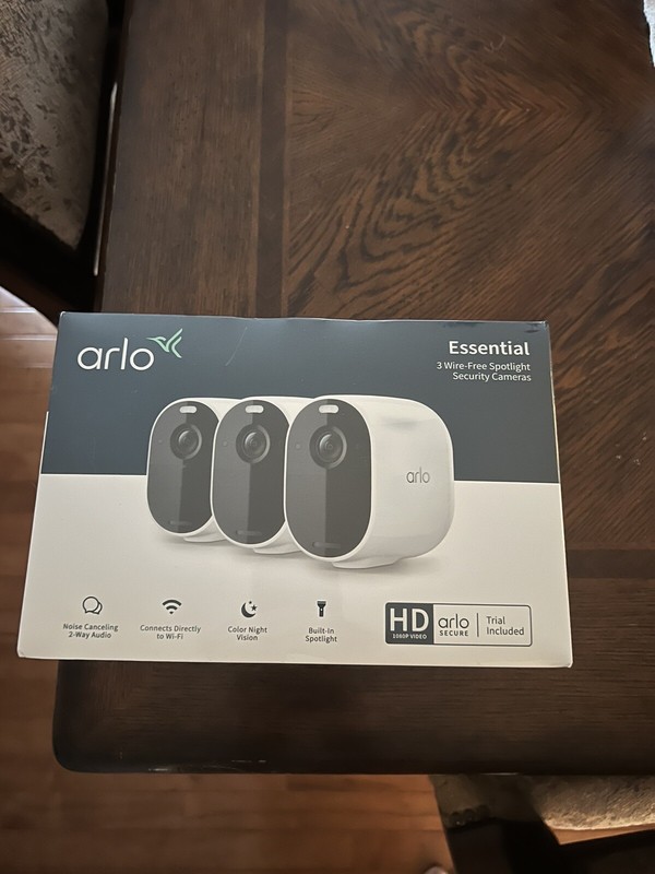 Arlo Essential Spotlight Camera-3 PACK-Wireless Security-1080p Video- NEW Sealed