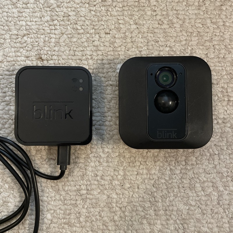 Blink BCM00600U (Wireless) (Indoor/Outdoor) Home Security Camera System