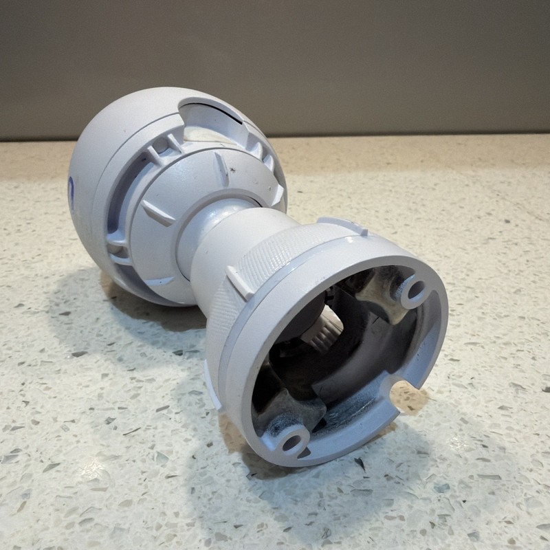 Ubiquiti UniFi PoE Security Camera Outdoor UVC-G4-BULLET Infrared UniFi Protect gallery