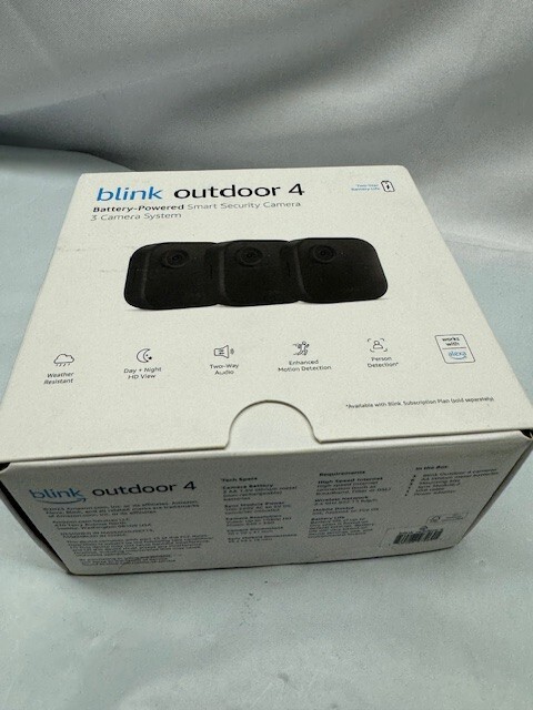 Blink Outdoor 4 1080p Wi-Fi Outdoor 3-Camera Security System - Black *New gallery