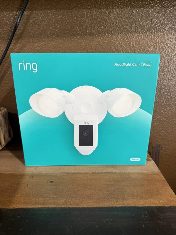 Ring Floodlight Cam Wired Plus White -NEW/SEALED- FREE SHIPPING