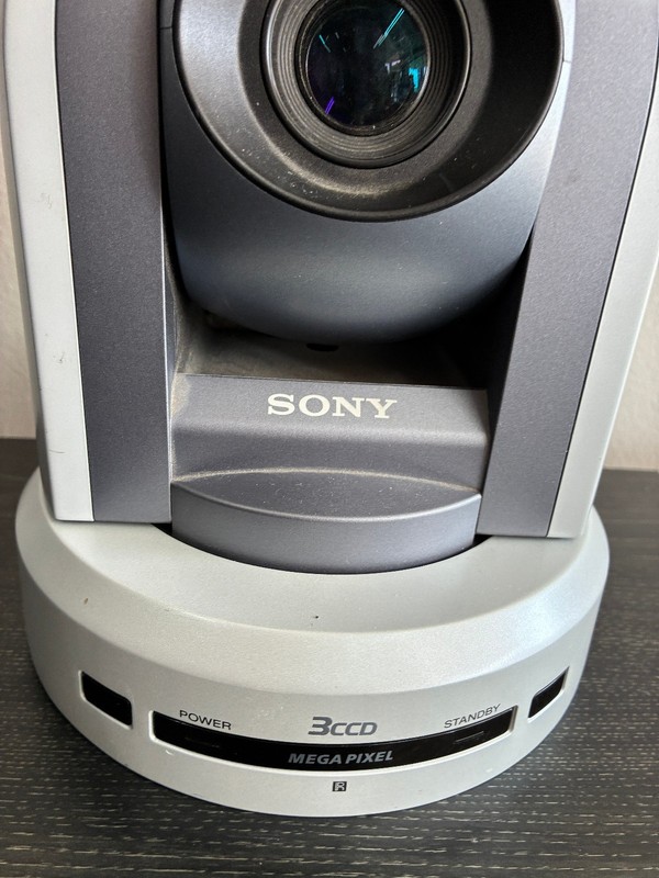Lot Of 2 Sony BRC-300 PTZ Color Video Camera (NO POWER SUPPLY) gallery