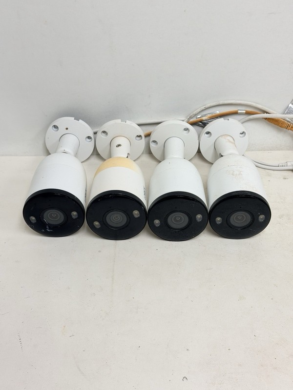 4 – Lorex 4K Ultra HD Smart Deterrence IP Cameras with Smart Motion (E893AB-Z)