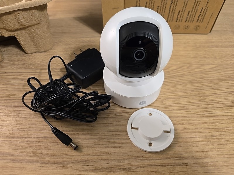 TP-Link Pan/Tilt Smart Security Camera, 1080p w/Night Vision, Motion Detection gallery