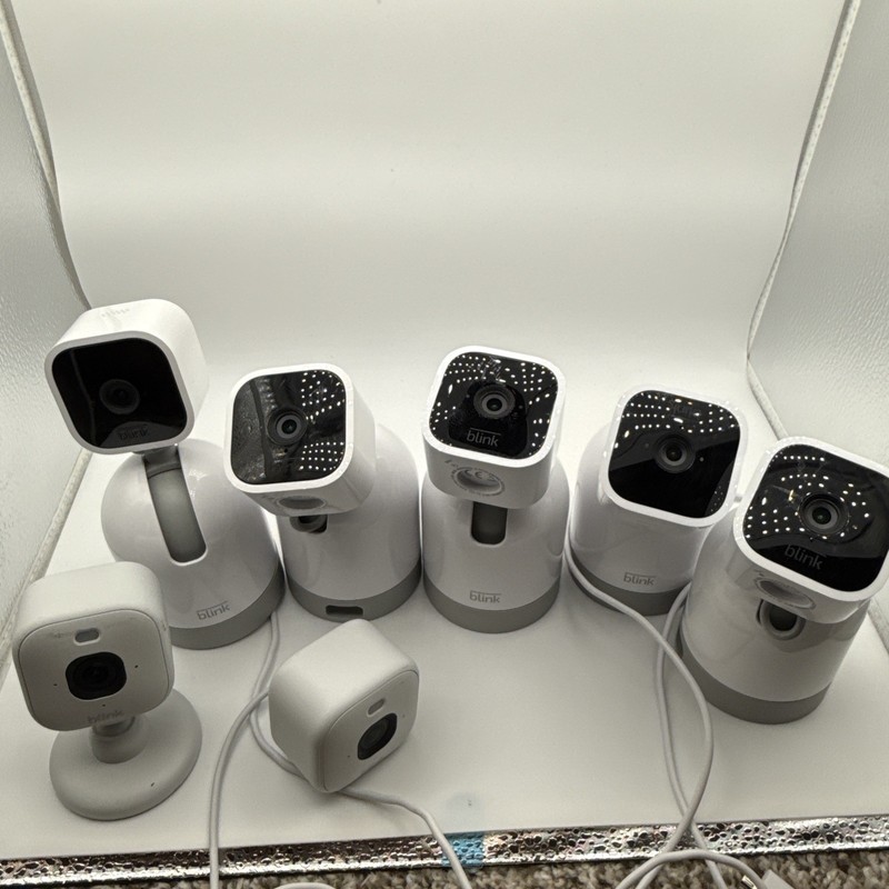 Lot of 6 Blink Security Cameras + Sync Module 2 + USB Cables Power On Tested