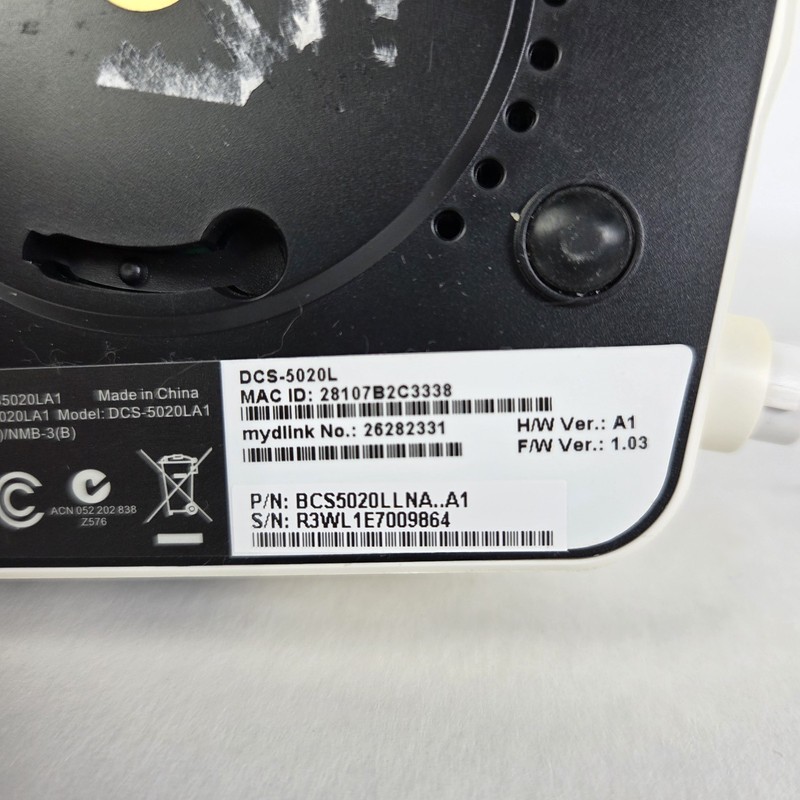 D-Link Pan and Tilt Day/Night Network Camera DCS-5020L NOT TESTED gallery