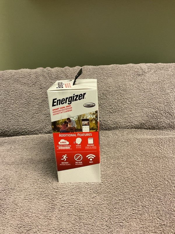 Energizer 2K PTZ Socket Bulb Camera 5GHz WiFi Indoor/Outdoor Alexa/Google gallery