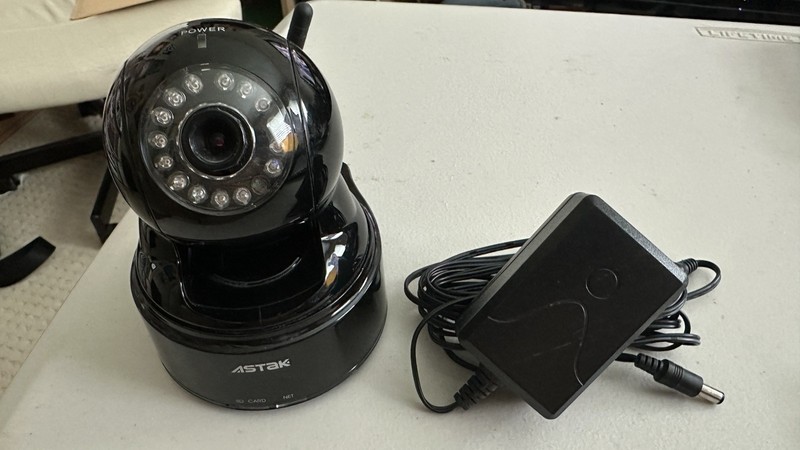 Mole Wifi network camera ASTAK CM-MOLE – Model # IP700