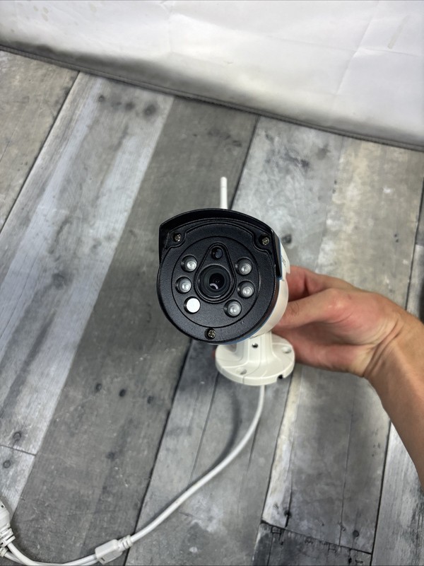 ONWOTE PA3010-W Outdoor WiFi Security Camera w/Mount gallery