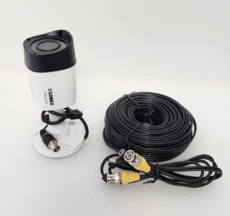 Lorex HD Analog 1080P In/Outdoor Camera Plus Cable Night Vision White LBV2521-C