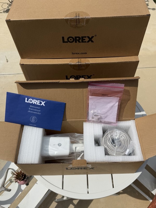 Lorex LNB9292B 4K Ultra HD IP 4x Motorized Bullet Camera, 30FPS, IP67, 1PK