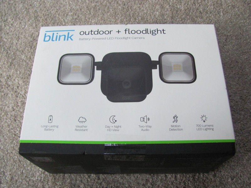 Brand New Blink Wireless HD Smart Security Camera and Floodlight Mount 3rd Gen gallery