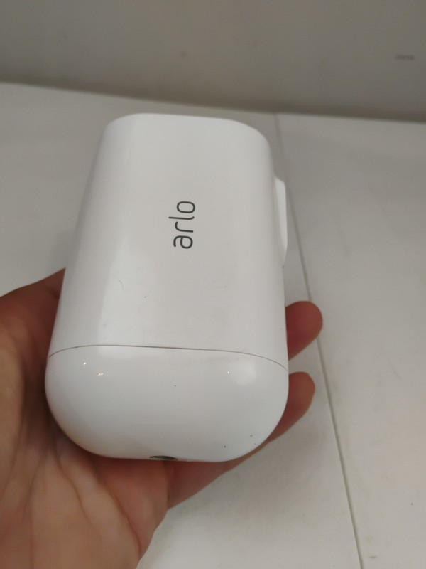 Arlo Essential XL VMC2032 Wireless Spotlight Security Camera Only White gallery