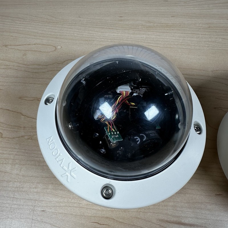 Lot of 2 Vicon V920D-N39M-IP Dome Camera gallery