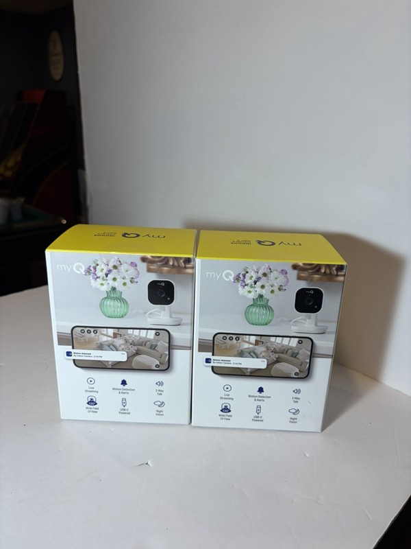 myQ Indoor Camera Gen 2 2K Wi-Fi Indoor 2-Pack Night Vision Two-Way Audio White gallery