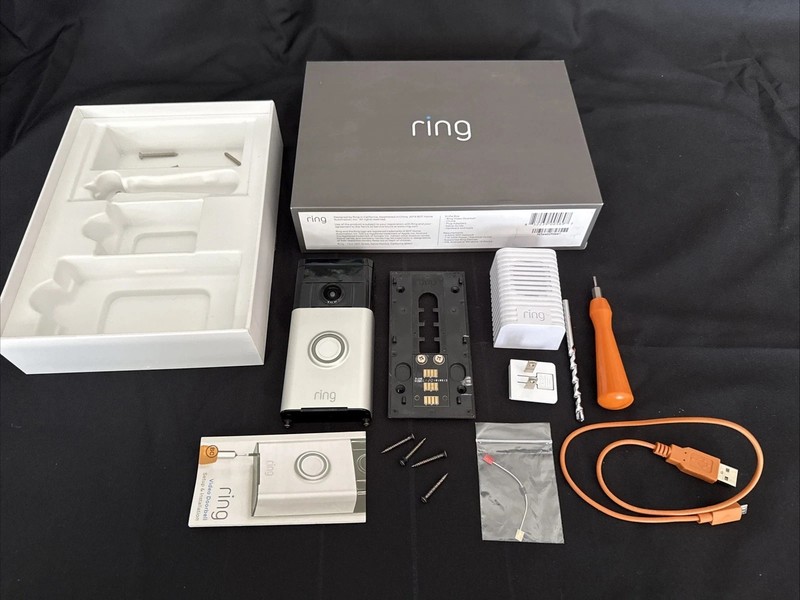 Ring Video Doorbell + Chime Bundle W/box gallery