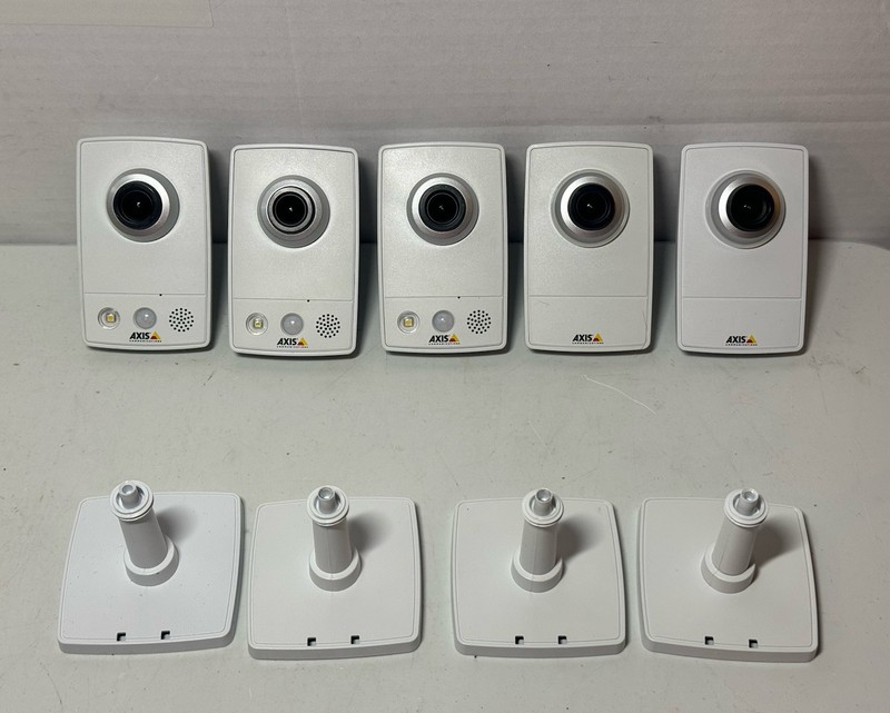 Axis M1054 (3) M1013 (1) M1004 (1) Security Cameras
