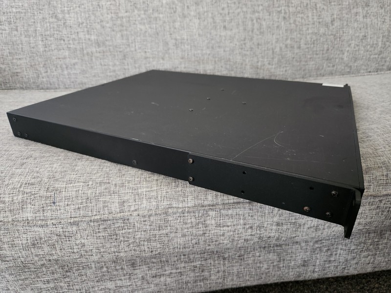 RAZBERI SSIQ24E-I7-32T NVR W POE SWITCH INTELLIGENT SURVEILLANCE SEVERSWITCH gallery