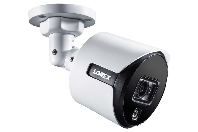 Lorex C881DA 4K Ultra HD Analog Active Deterrence Bullet Camera CNV(USED)
