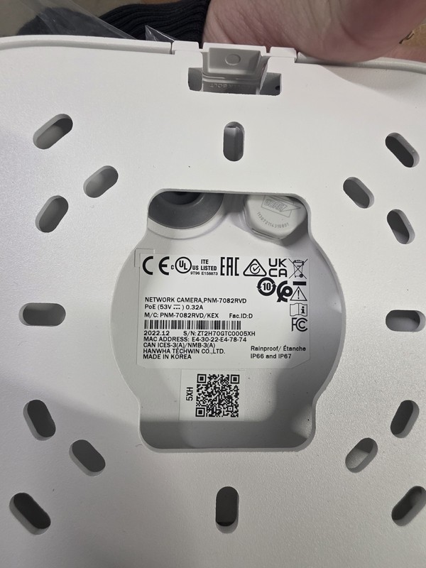 Wisenet PNM-7082RVD Multi-Sensor IP/Network Wired Surveillance Camera White gallery