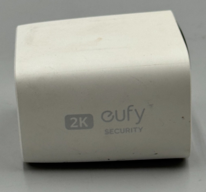 Eufy C210 Solar Security Camera Good Condition White gallery