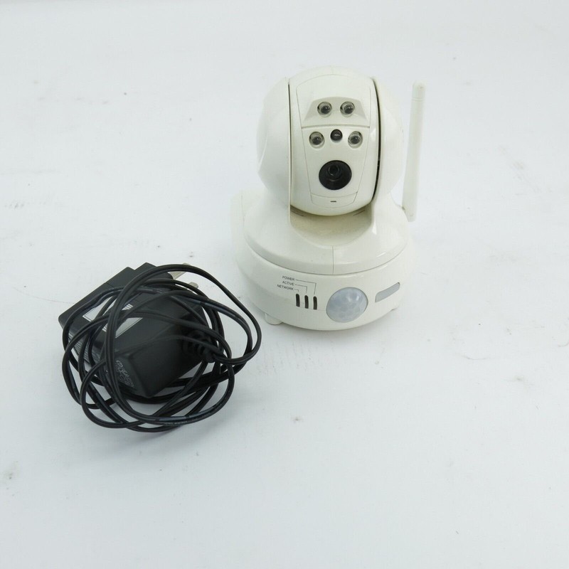 Honeywell Wireless Outside Surveillance Security Pan Camera IPCAM-PT Powers On gallery