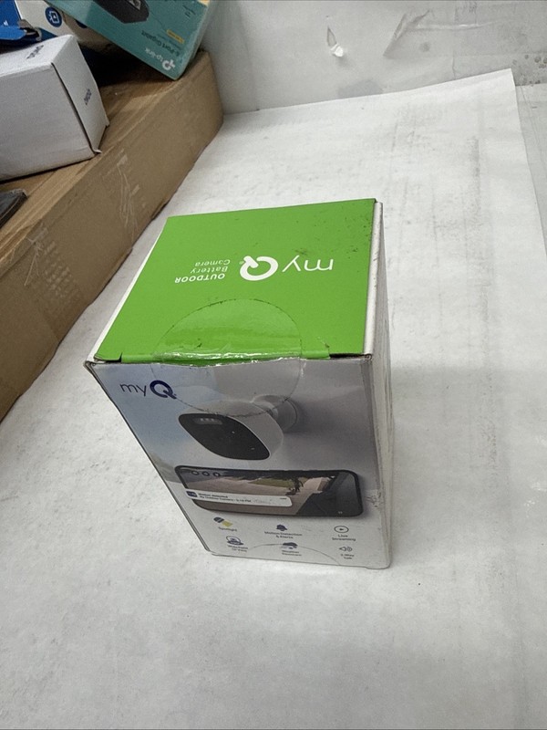 MyQ Wireless Outdoor 2K All-In-One Battery Camera | 141-4326-000 | MYQ-C39VXXW gallery