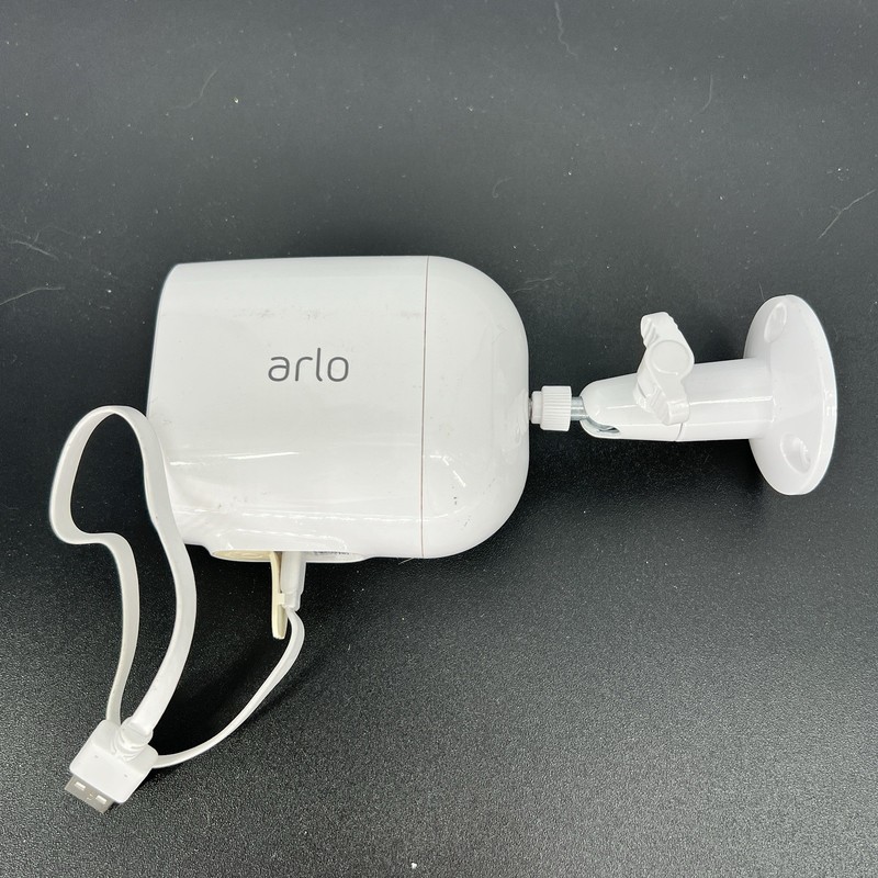 Netgear Arlo Essential VMC2030 Spotlight Wireless Indoor/Outdoor Camera White/C