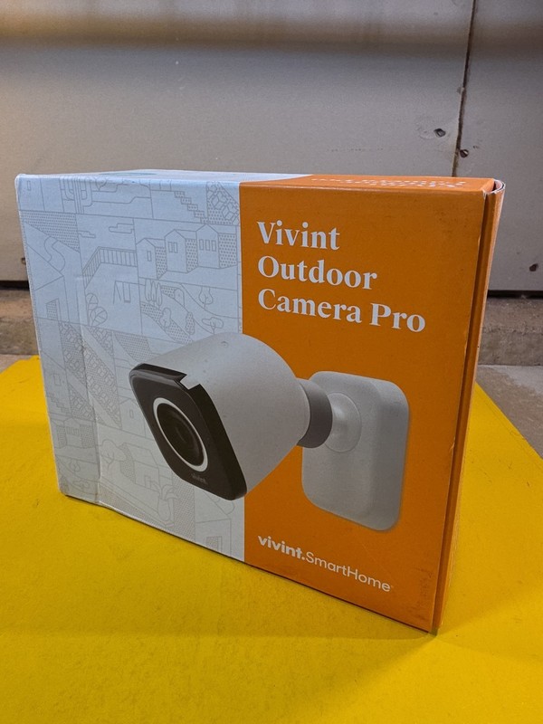 NEW Vivint Outdoor Camera Pro Gen 1 VS-ODC300-WHT. New gallery