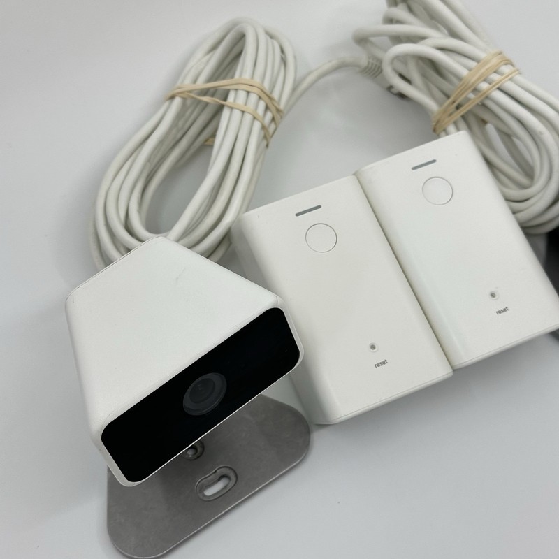 Lot (2) Xfinity XCAM2 SCHC2AEW HD Indoor Outdoor Security Camera w/ XW4 Adapter gallery