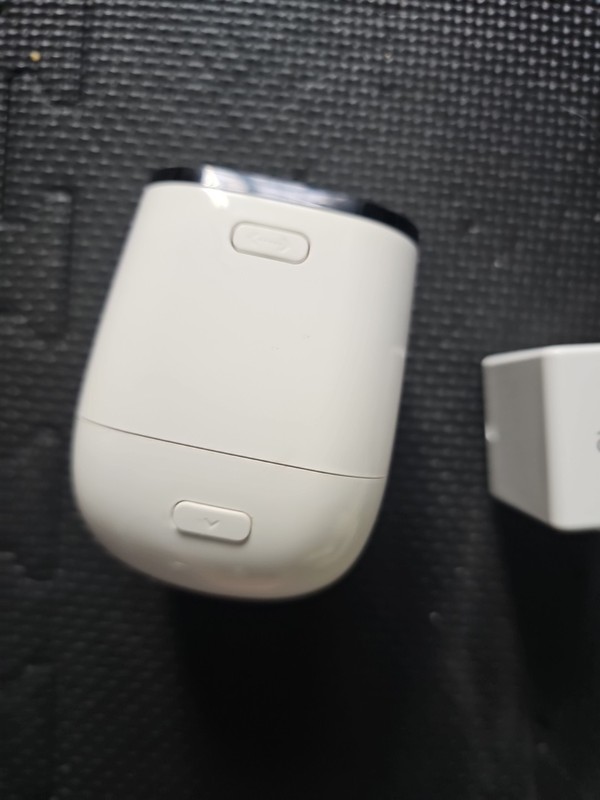 NOT WORKING Arlo Go HD Security Camera (VML4030) White WITH BATTERY AS IS gallery