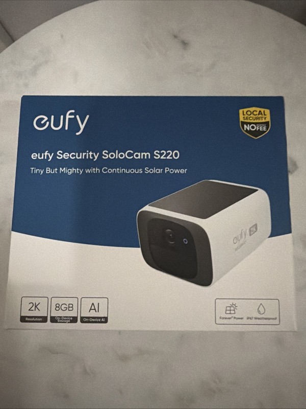 Eufy Security SoloCam S220 Wireless Outdoor Solar Camera Night Vision 2k NEW