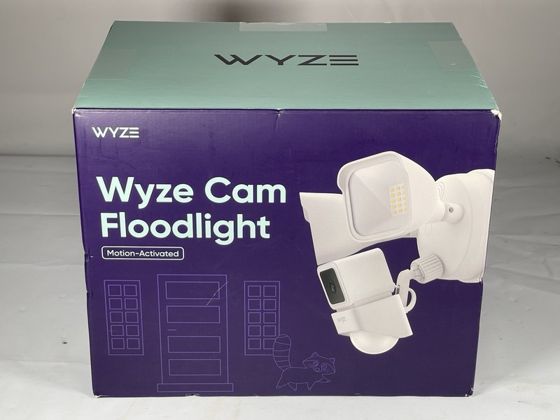 Wyze WZEC3FL Outdoor Floodlight Security Camera 2600 Lumen White