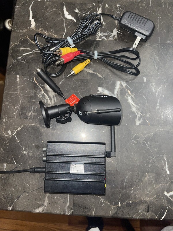 SWANN SPEED RADAR DETECTOR WITH CAMERA MODEL: N3960 gallery