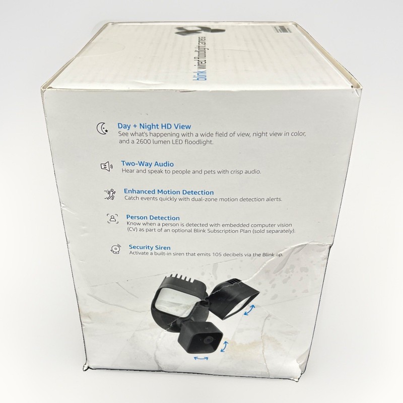 Blink Wired Floodlight Camera 2600 Lumens Black BFM00100U/Damaged Box Sleeve gallery