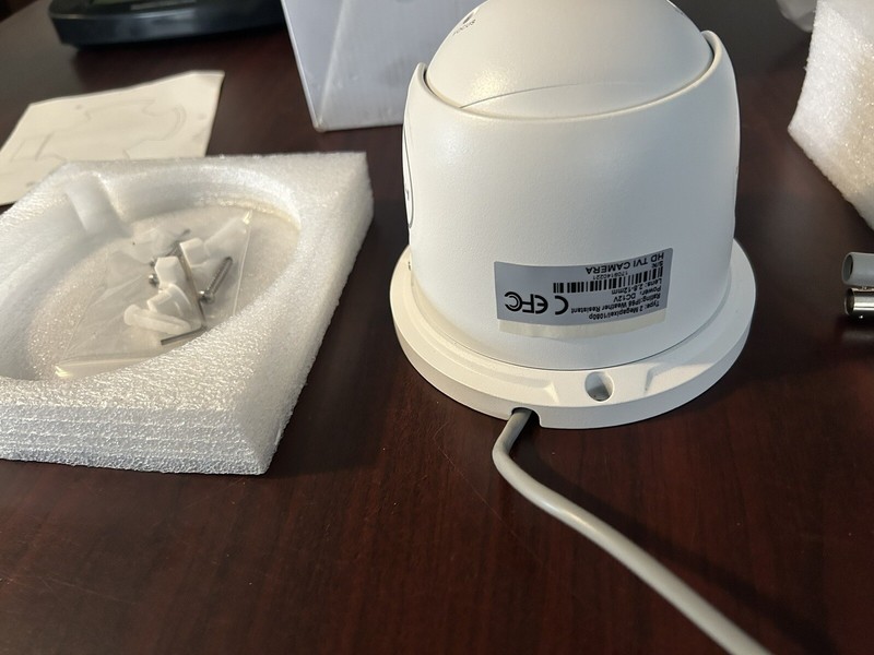 Cantek CTP-TV 19TE 2.8-12mm -2mp Outdoor HD-TVI/AHD Dome Camera See Photos.New gallery