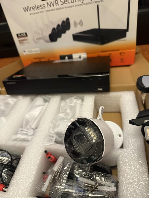 Wisenet 4 Wireless camera kit (24/7 Color – Night Vision – Motion Detection NEW gallery